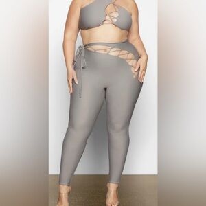 NWT SKIMS Gray Cutout Front Lace-Up Leggings